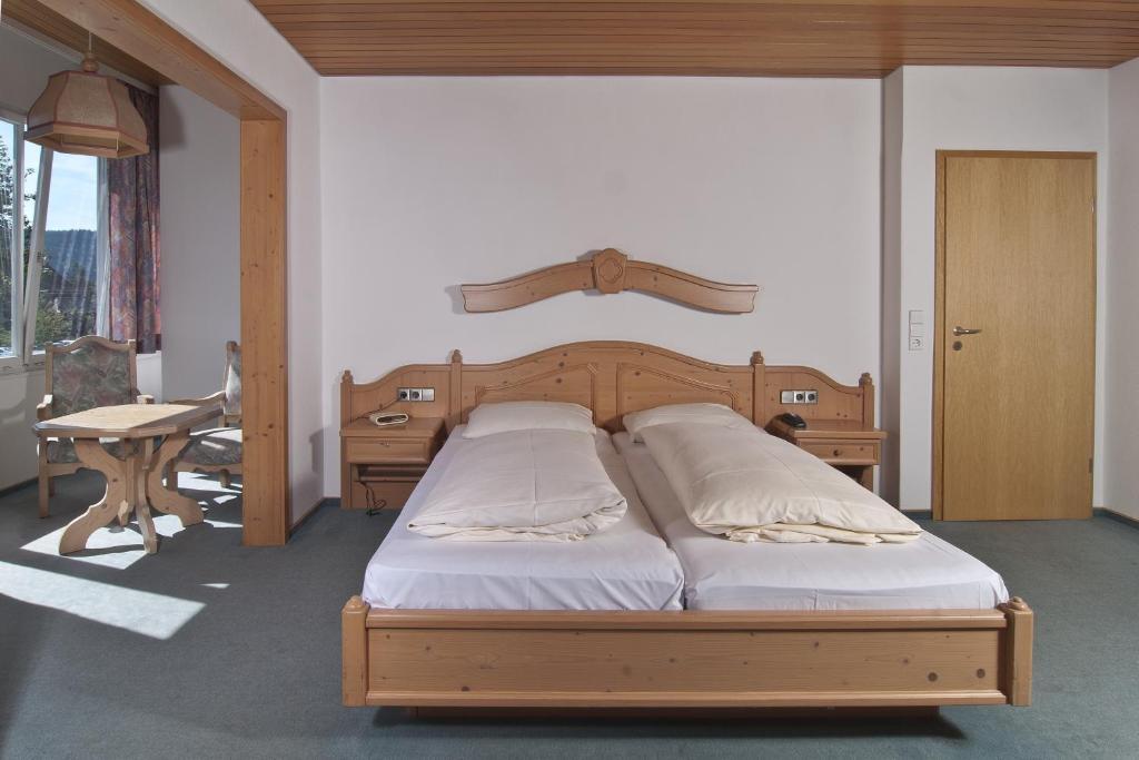 Action Forest Hotel - Kletterwald - Lasertag - Naehe Badeparadies 티티제-노이슈타트 객실 사진