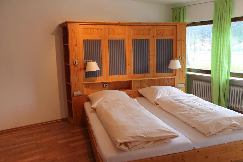Action Forest Hotel - Kletterwald - Lasertag - Naehe Badeparadies 티티제-노이슈타트 객실 사진